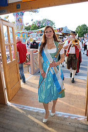 Starkbierkönigin 2018  (©Foto: Martin Schmitz)